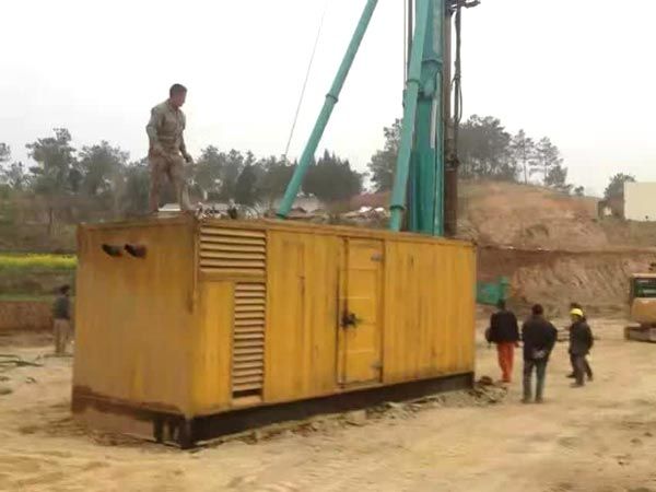 淳化如何判断水冷式机油散热器密封件是否需要更换?